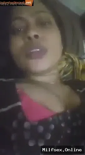 Big boobs bengali bhabhi pussy rubbing dirty video